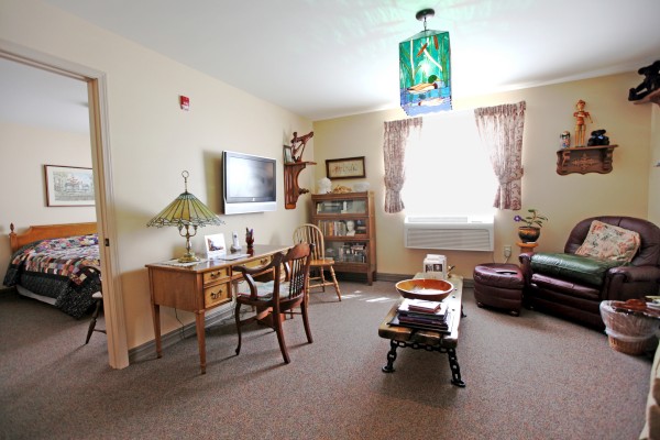 Maplewood of Marshall: Private Guest Room