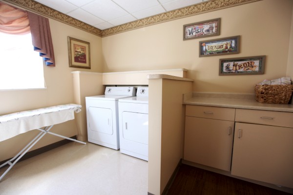 Maplewood of Marshall: Laundry