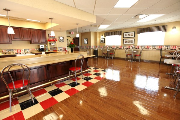 Maplewood of Marshall: Ice Cream Parlor